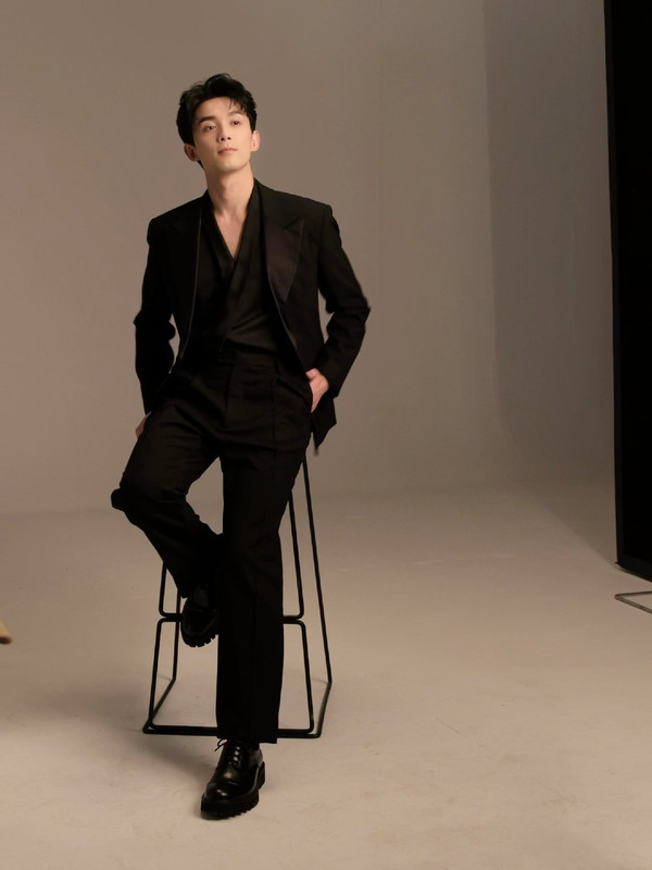 wulei 008Cuf JFgy1i95zywxogtj30u0140767