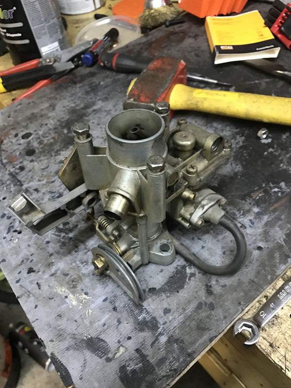 Restauration 4L (1329)