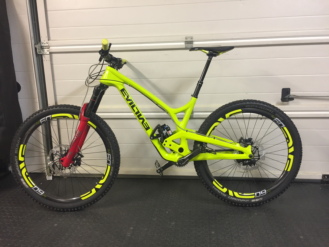 05B44319-641B-42BC-B052-1A440FFA9CDC