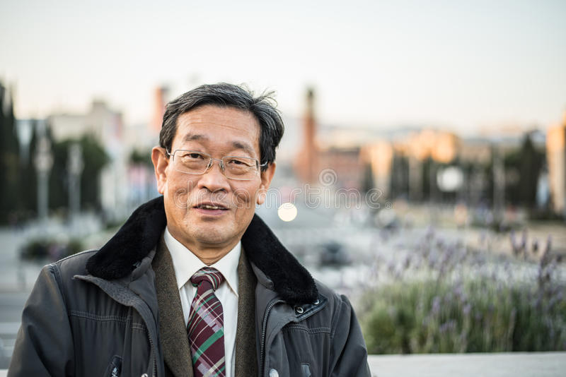 japanese-senior-old-man-outdoors-smiling