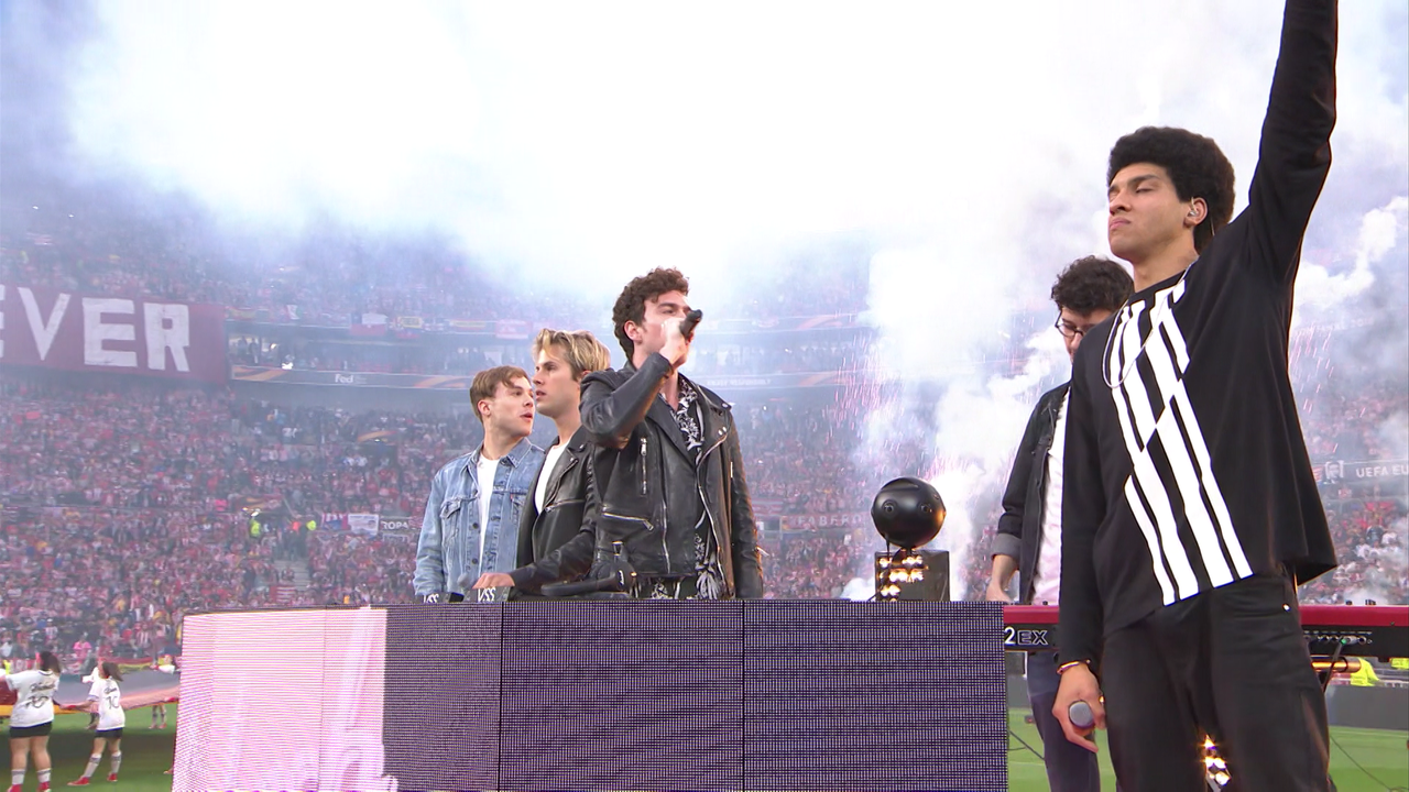 Ofenbach - UEFA Europa League final opening ceremony,Lyon 16 may