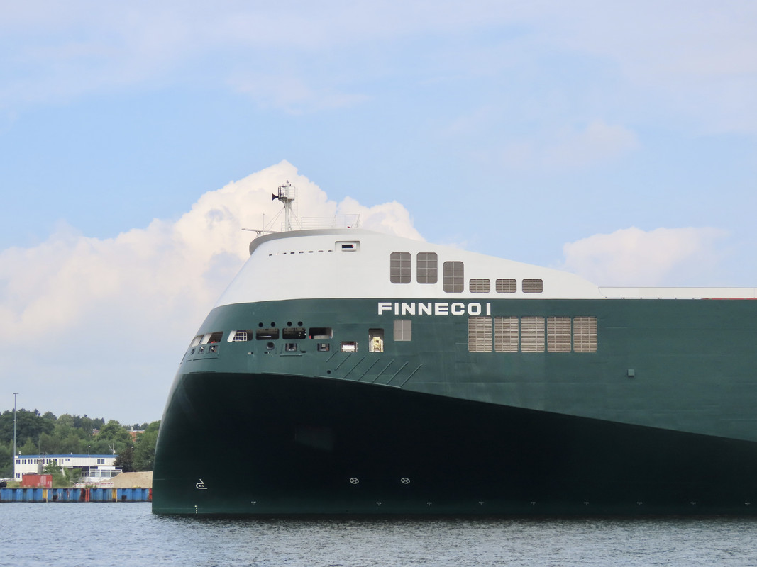 C50BC9F3-300F-4CA1-9671-19A78F17DEF8