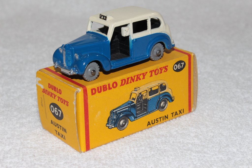 33_DT_067_Austin_Taxi