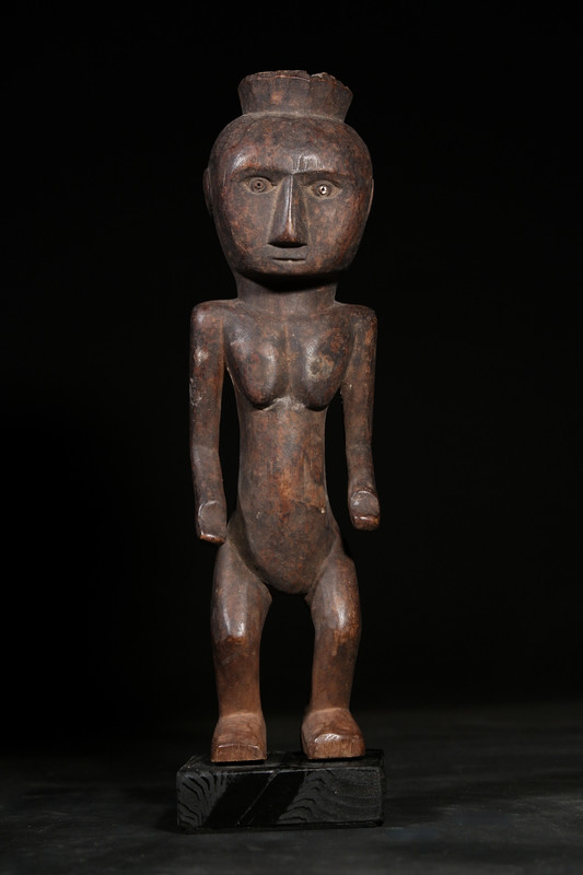 Tribal-sumba-ancestor-figurine-indonesia