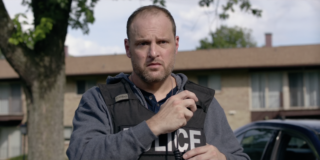 We.Own.This.City.S01E01.Part.One.1080p.10bit.HMAX.WEB-DL.DD5.1.HEVC-Vyndros.mkv_snapshot_42.49_[2022