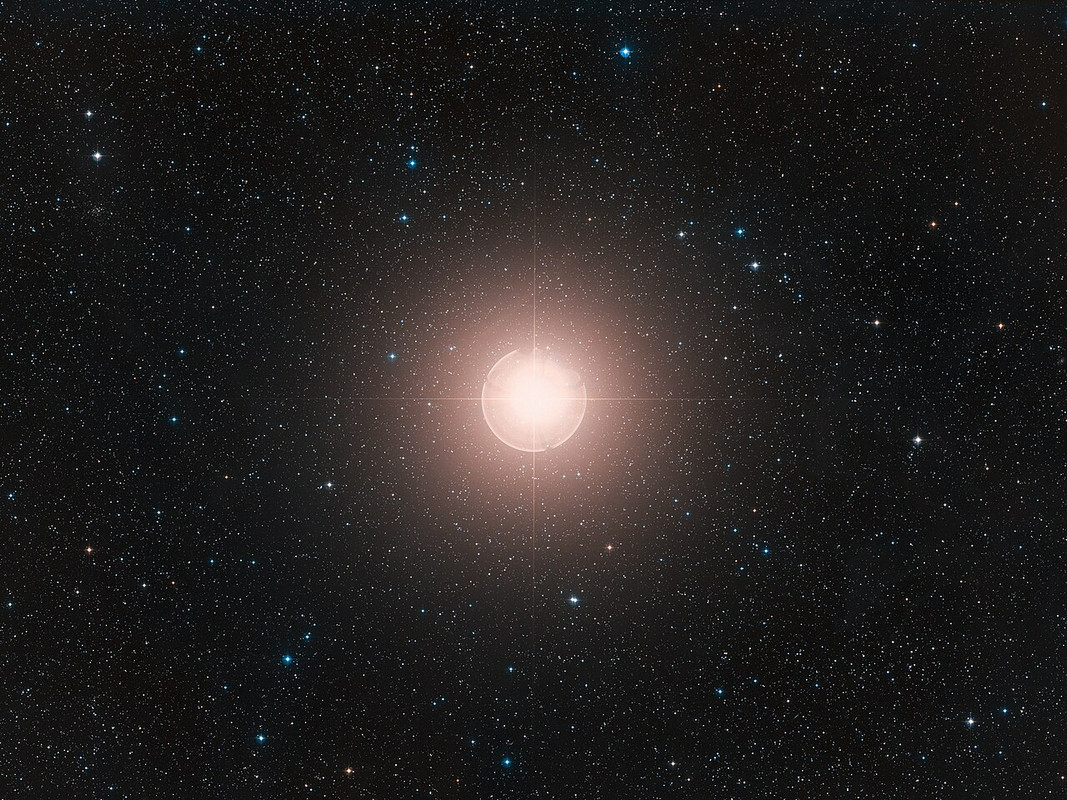 Digitized_Sky_Survey_Image_of_Betelgeuse