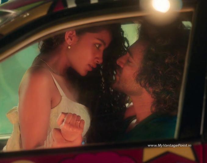28-Anupama-Parameswaran-as-Lilly-Joseph-in-the-movie-Tillu-Square-2024