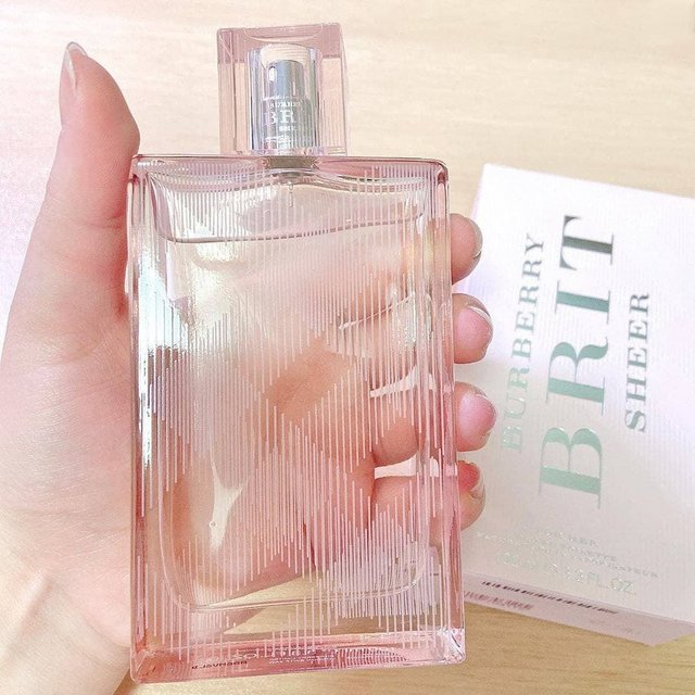 Brit Sheer Burberry – Perfume Feminino – Eau de Toilette 100ml