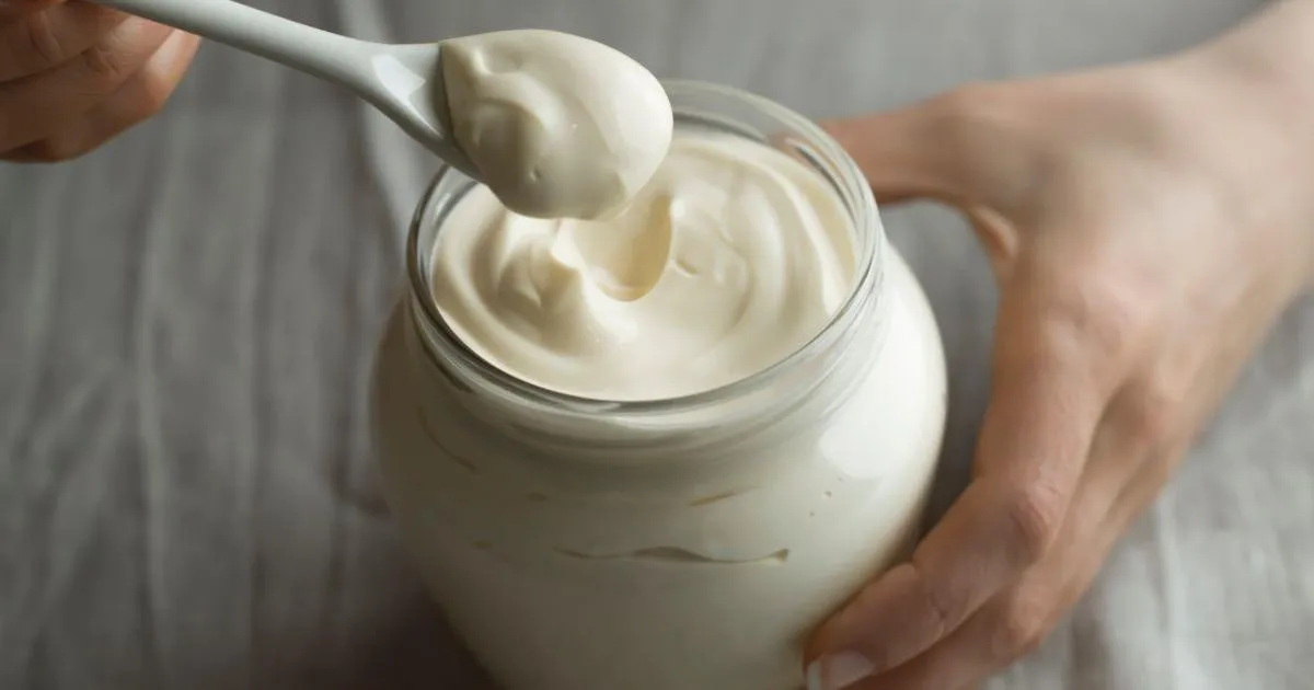 ¿Qué pasa si no se refrigera la mayonesa después de abrirla?