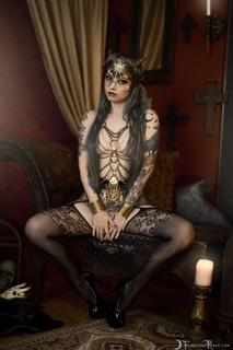 full_succubus_11_C32189B300