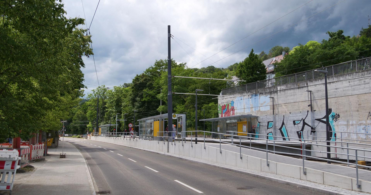 [Bild: 060626-144022-729b.jpg]