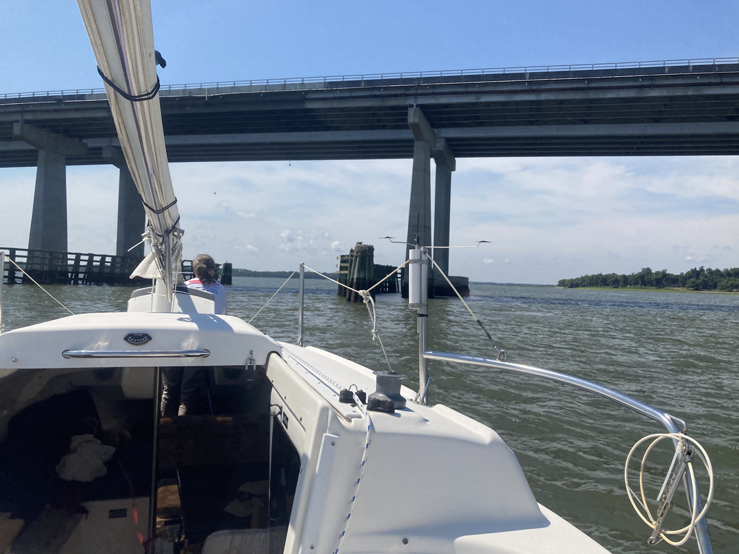 01295565-C24E-469C-BE9F-87C7946F3FDE