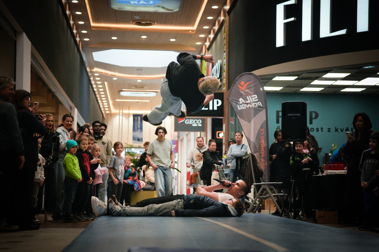 Vánoční parkour show