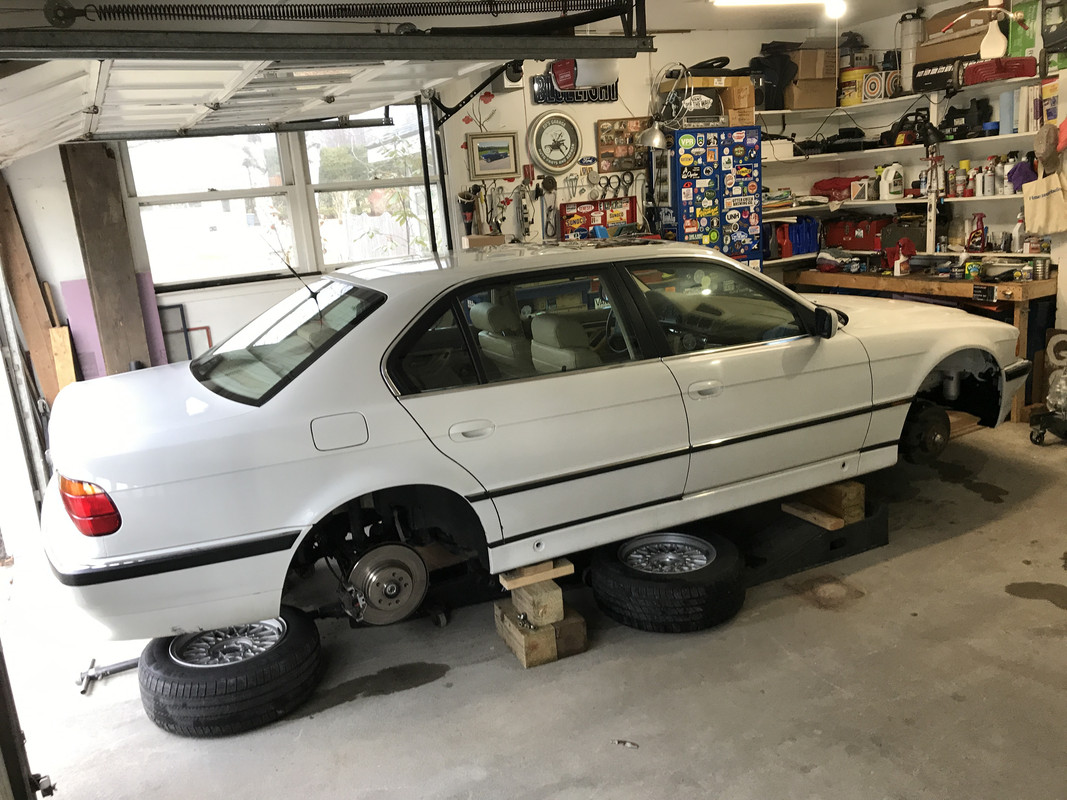 8EF3009B-7D2A-438C-AA28-3D2E63B89693