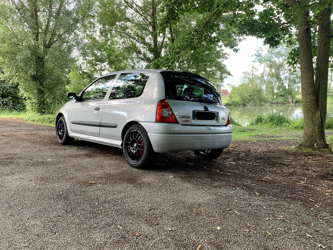 E9BB27A1-CCFC-4903-A04D-B38F6F5A520C