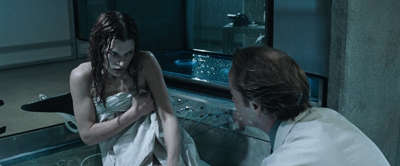 Resident Evil - Apocalypse (2004) (1080p BDRip x265 10bit DTS-HD MA 5.1 - HxD) [TAoE].mkv_20200615_2