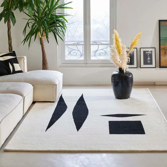 Modern Tufted Carpets - Contemporary geometric designs hand-tufted by Bhadohi artisans