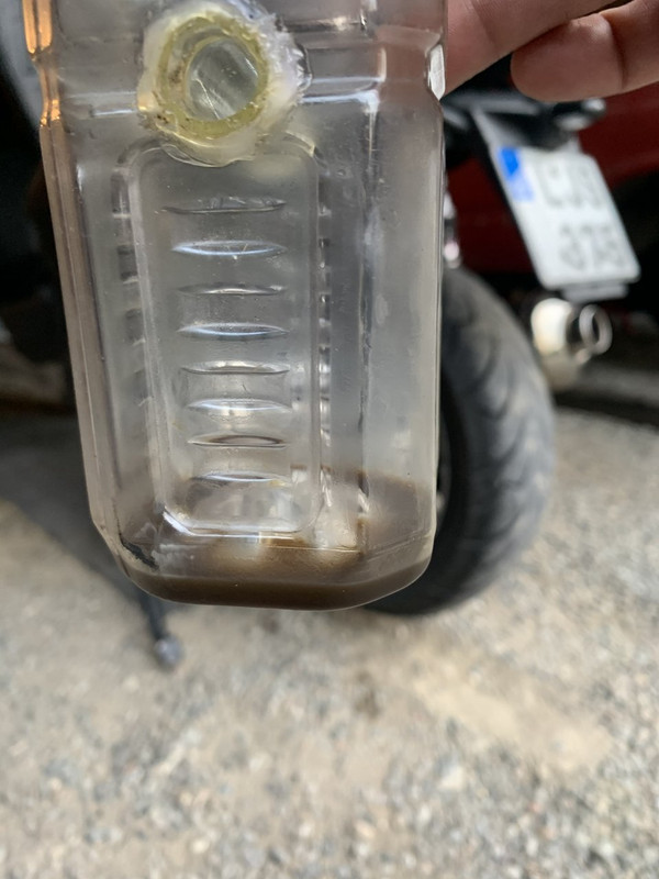 EAF6C131-F87F-4C0E-A564-0C3CEE2CD504