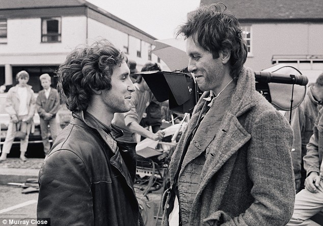 withnail article-1162915-03C10F46000005DC-477_634x443