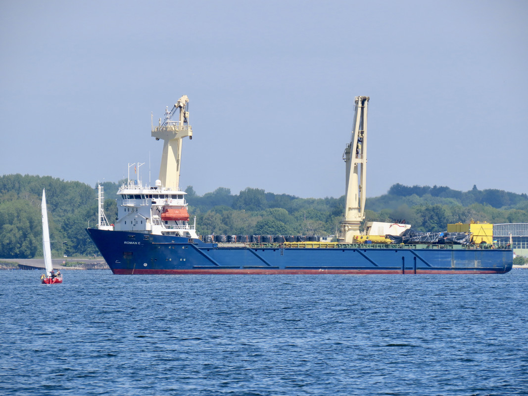 1478DB5F-B428-4065-BDD2-205602543CBC