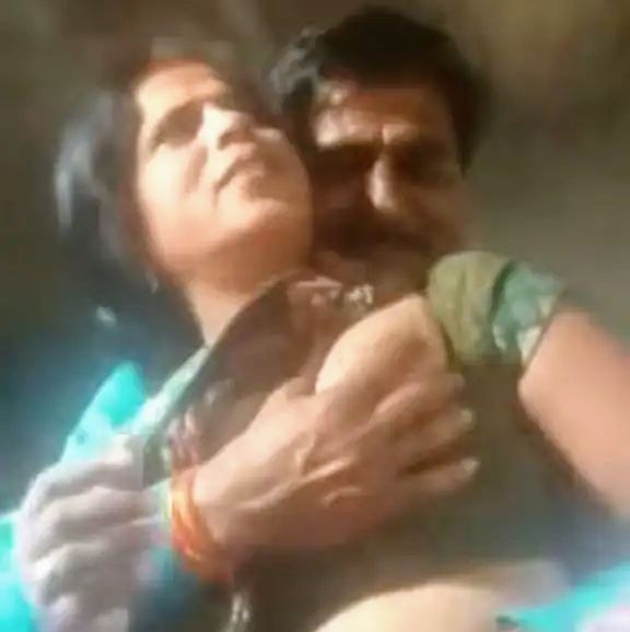Desi aunty is getting her cock hungry neighbor desi sex video