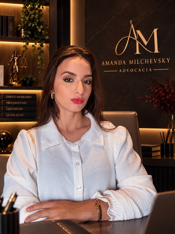Dra. Amanda Milchevsky - Advogada