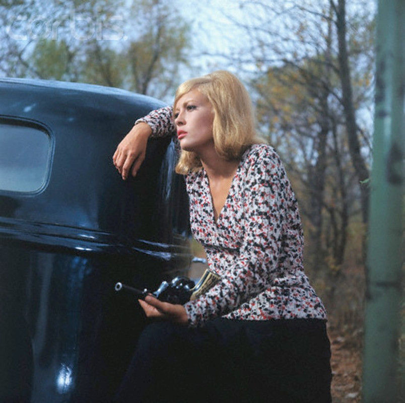Faye_Dunaway_c77