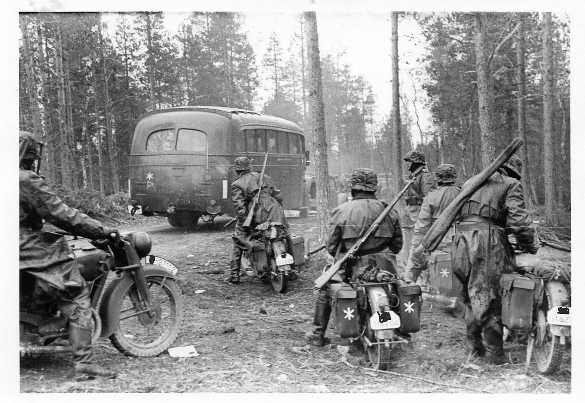 Elite 6XX Nord tarnuberzug Kradmelder