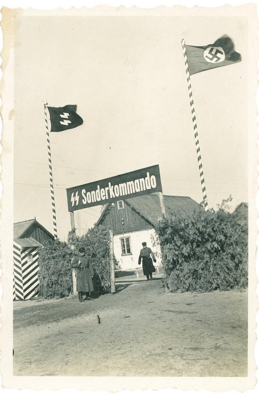 La entrada del campo de concentración de Sobibor, en la primavera de 1943
