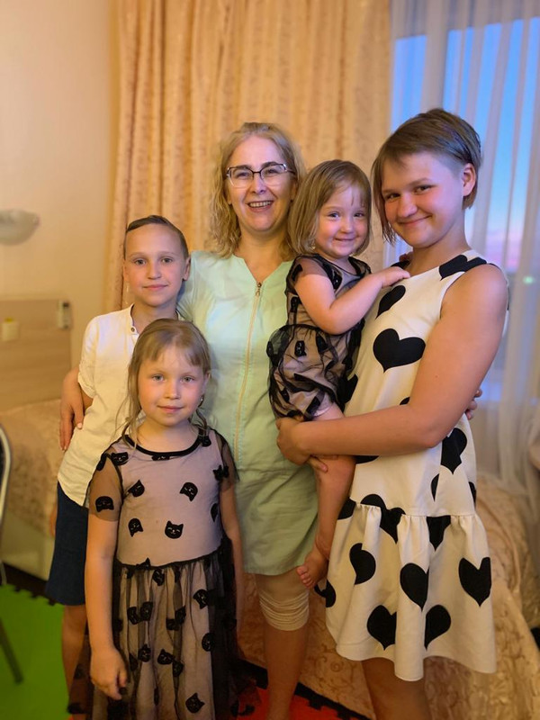 ECD64C4B-3488-444D-9F68-12C53EA0310E