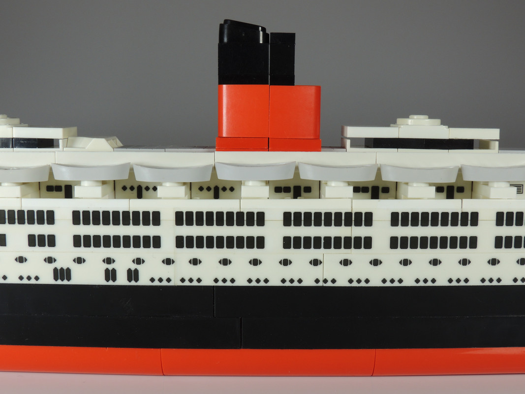 Queen Elizabeth II 011