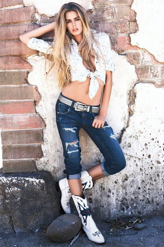 Vanessa_Hessler_178_29
