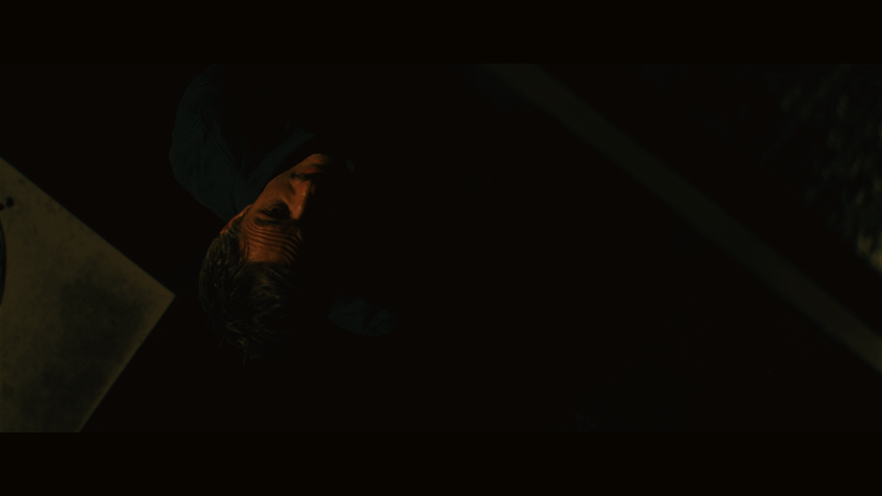 Holland.2025.2160p.AMZN.WEB-DL.DD 5.1.Atmos.DoVi.H.265-playWEB.mkv_20250329_214011.409