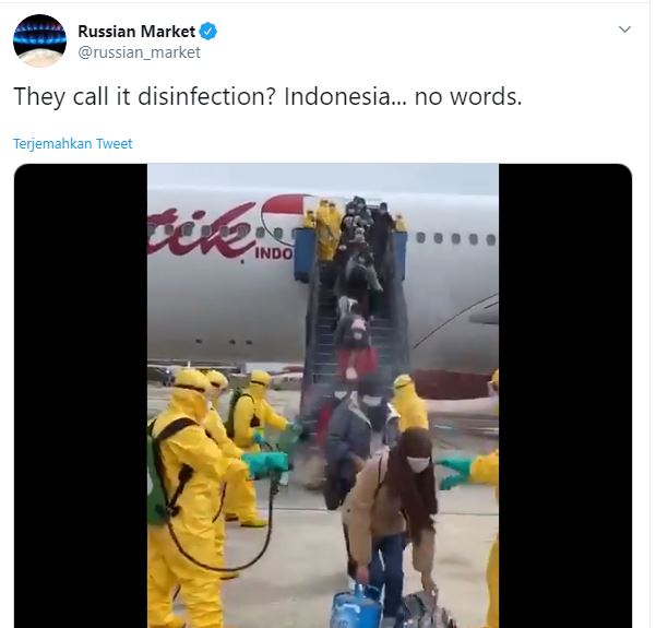 Tweet akun @russian_market yang nyinyir soal evakuasi WNI