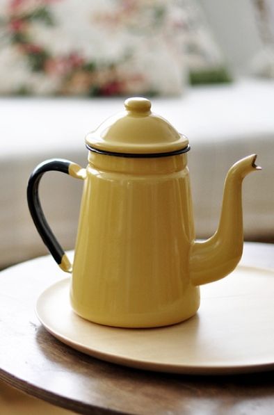 teapot-yellow-teapot.jpg