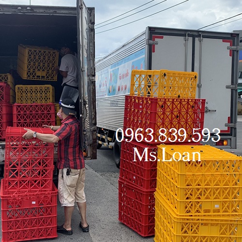 Sọt nhựa shipper chở hàng, sóng nhựa đựng hàng hóa, trái cây, nông sản / 0963.839.593 Ms.Loan Song-nhua-chu-nhat-co-banh-xe-dung-hang-cong-nghiep-re