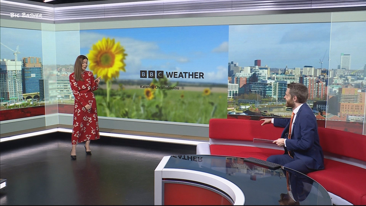 09.08 - 13.35.00 - Look North; Weather. The new film from Rogue One d....ts_snapshot_14.10.202