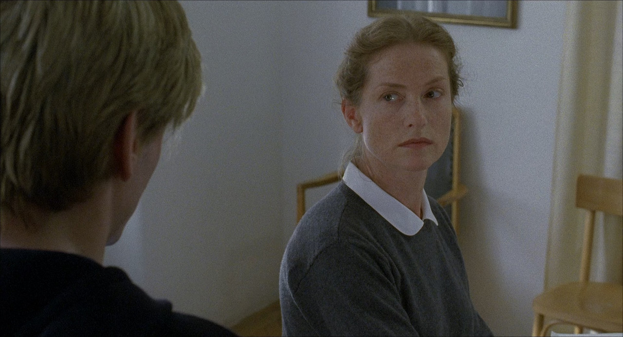 The Piano Teacher 2001 Criterion.mkv_snapshot_00.45.02_[2018.01.