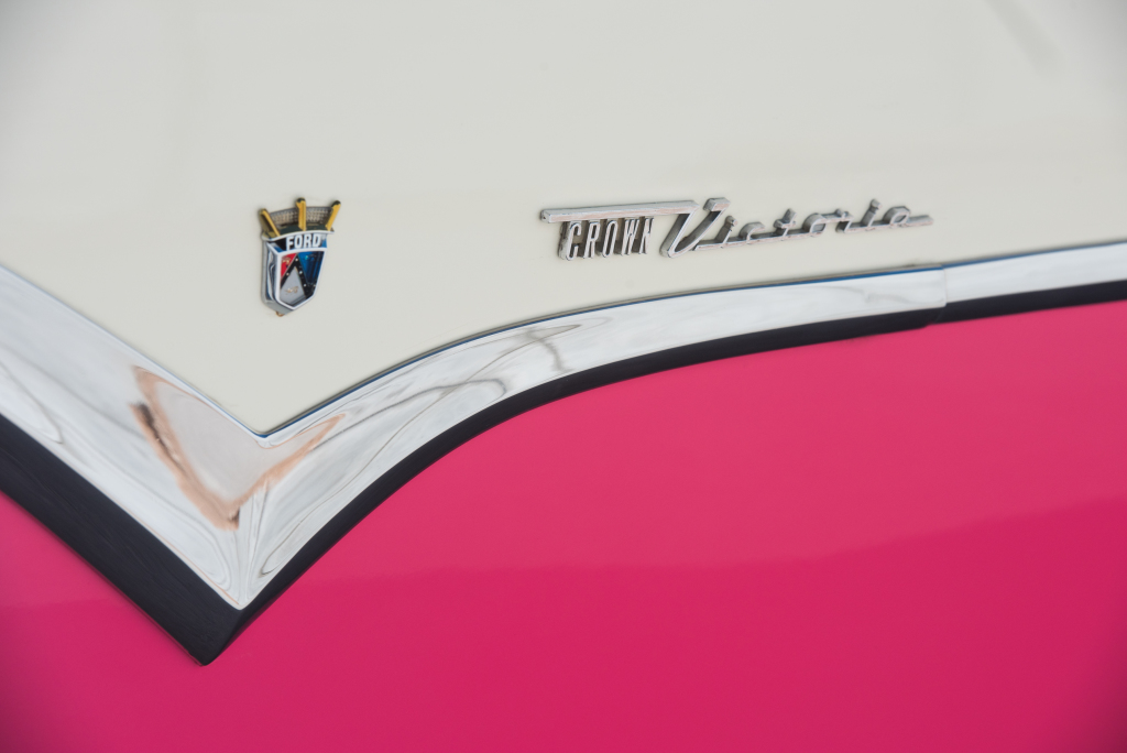 logo crown victoria3