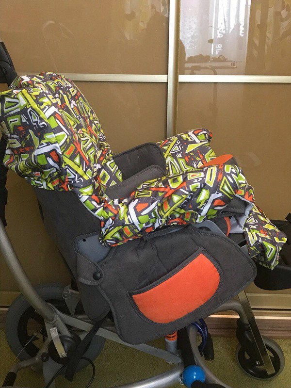 7F4DE437-6C21-446D-AD0F-A914A95477BC