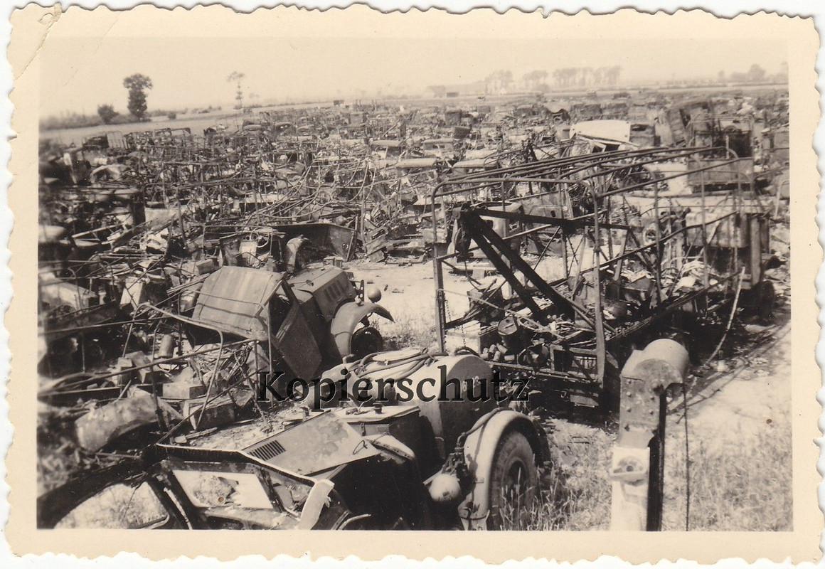 Foto Laster Friedhof Schrottplatz zerstörte ausg