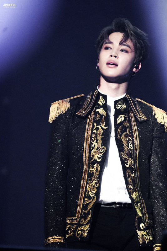 297ab686ac1bb2a1237278340775ad18 jimin