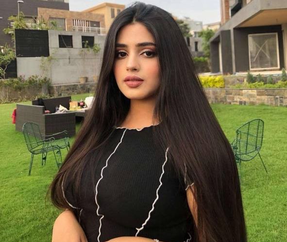 Sexy Mal Showing Leaked snap pics and video