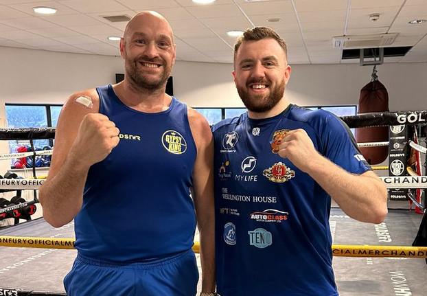 Фюри почна подготовката си за Усик — MMA.BG