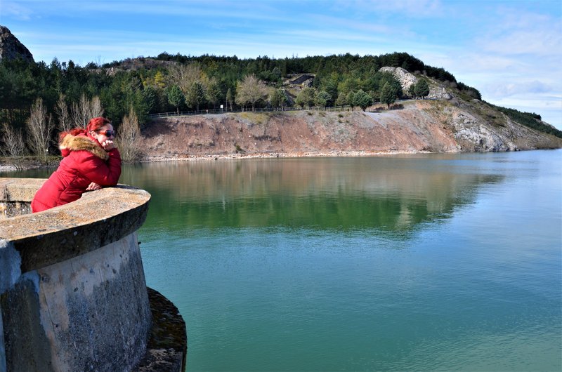 EMBALSE Y CASTILLO DE AGUILAR DE CAMPOO-4-4-2014-PALENCIA - Paseando por España-1991/2016 (21)