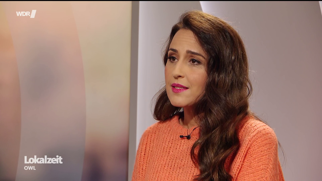 Nina Moghaddam WDR Lokalzeit OWL 11 03 2026 122X Caps 88