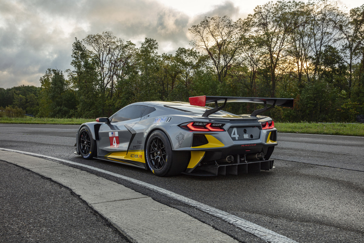1Chevrolet-Corvette-C8R-016