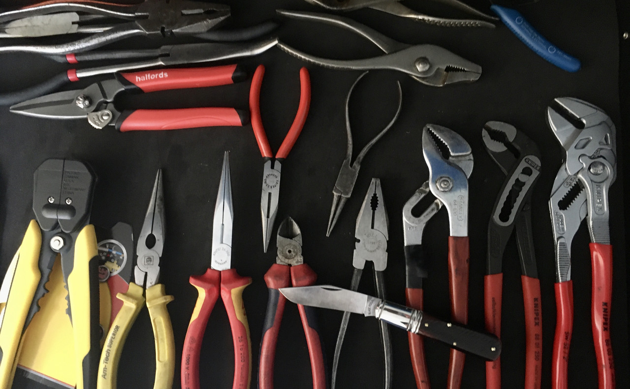 E74393B8-4F5B-46EC-B427-90CD16426E1C