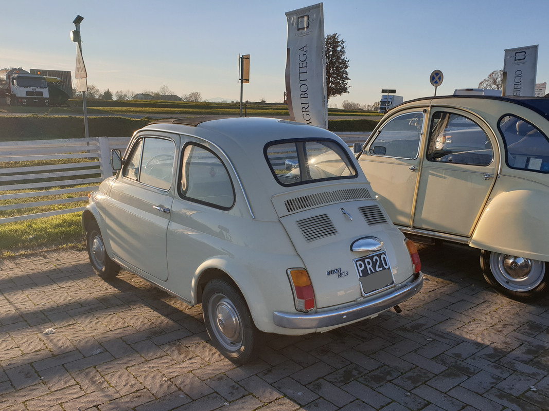 i.postimg.cc/k5yRFb0f/163-3-1972-Fiat-500-F-LI.jpg
