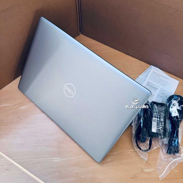 DELL Inspiron 16 5645 Ryzen 7 5.1ghz, 32GB Ram,1TB SSD, 16